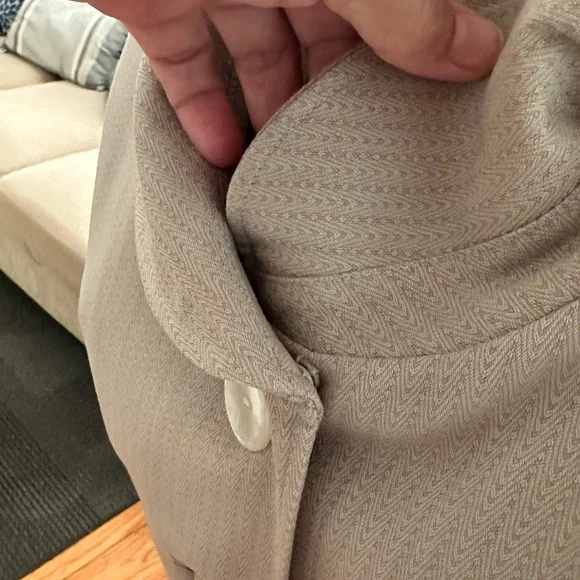 Tailored Tan Suit Jacket with 3/4 Sleeves - Picture 5 of 11